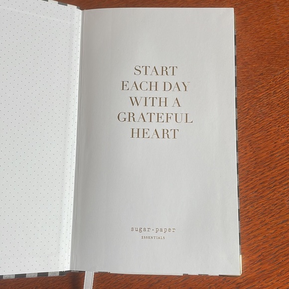 Sugar Paper Essentials 2023 planner - Picture 4 of 8